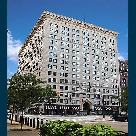 Bridgestreet At The Leader Building Aparthotel Cleveland Bagian luar foto