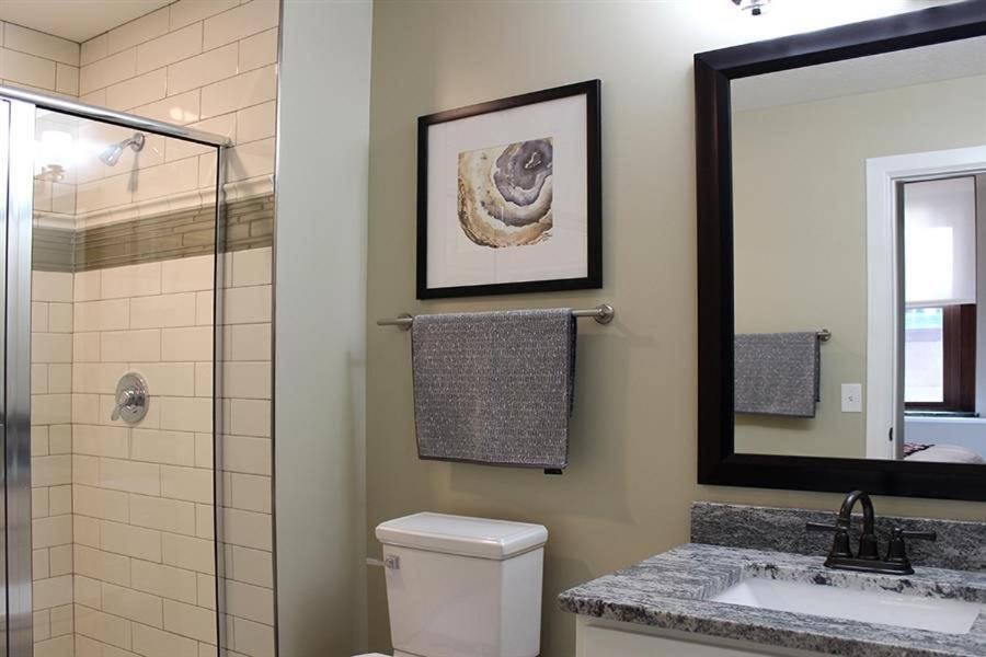 Bridgestreet At The Leader Building Aparthotel Cleveland Bagian luar foto